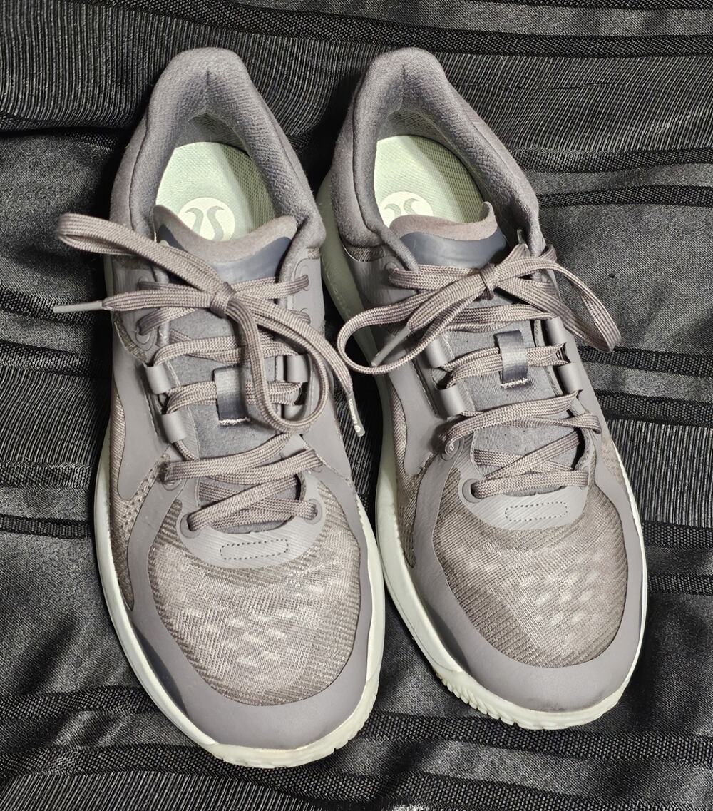 Lululemon Strongfeel Women's Training Shoes Sz 8.5 Anchor Vapor Gray LW9EMKS